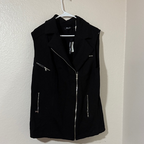 NWT Black Sleeveless moto style Vest with Silver Zippers made in USA L - Picture 2 of 10